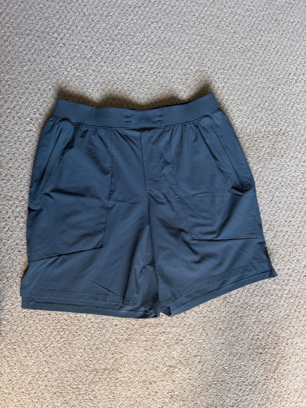 Lululemon men shorts License to Train Linerless 7" Large